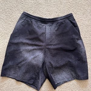 Men’s Lululemon Pace Breaker Shorts 7” Size L